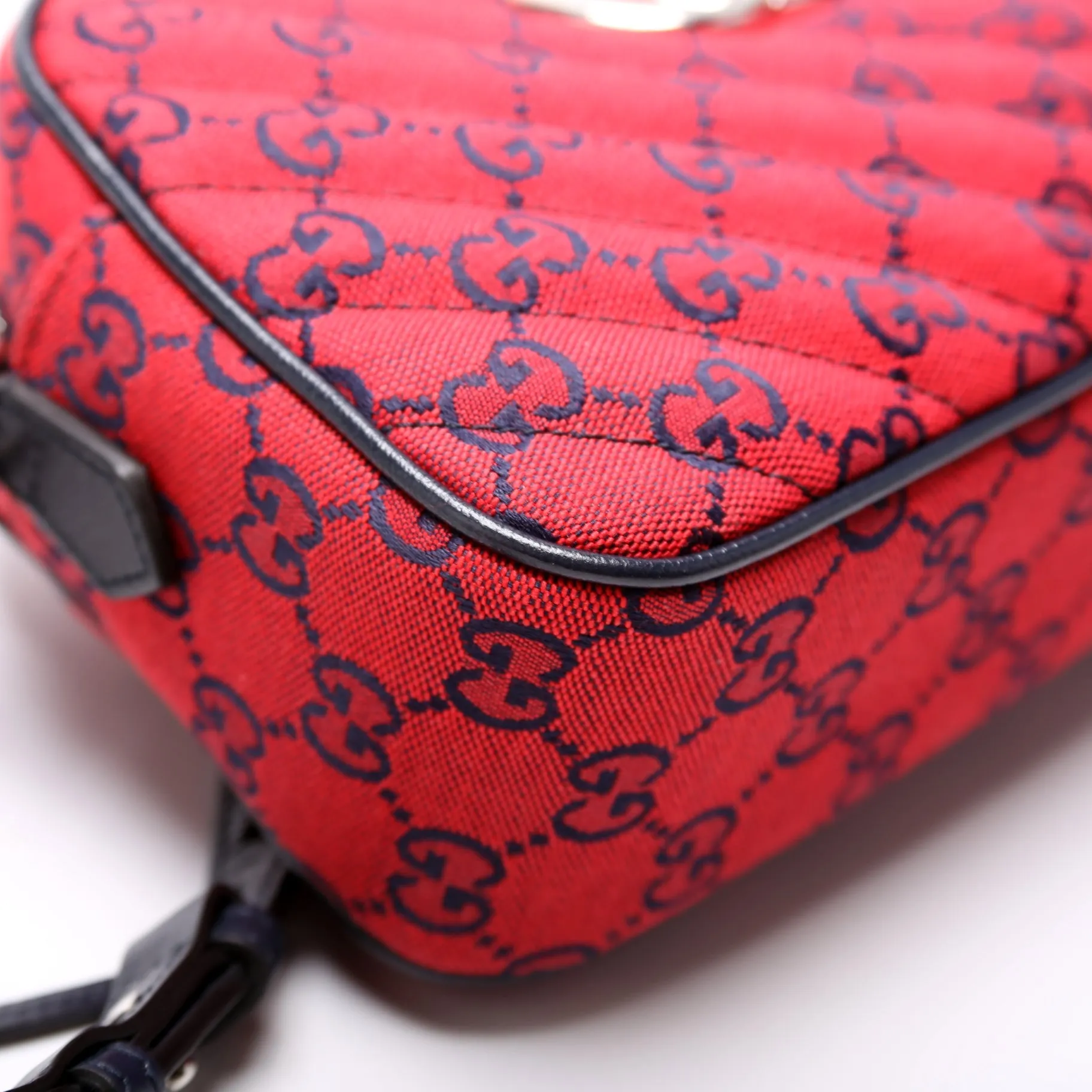 447632 Marmont Small Multicolor Canvas Camera Bag