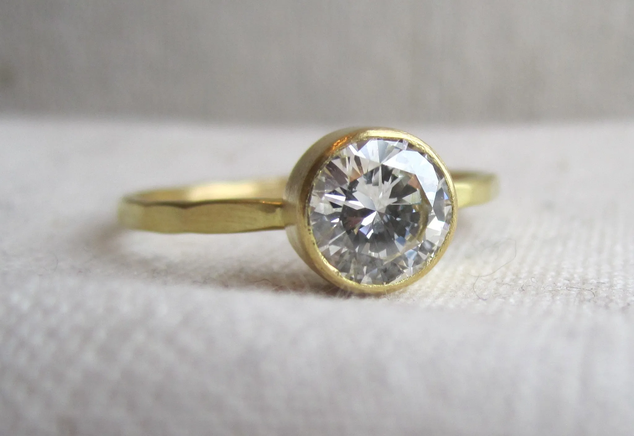 Brilliant Diamond Ring with Hammered Band | .75ct