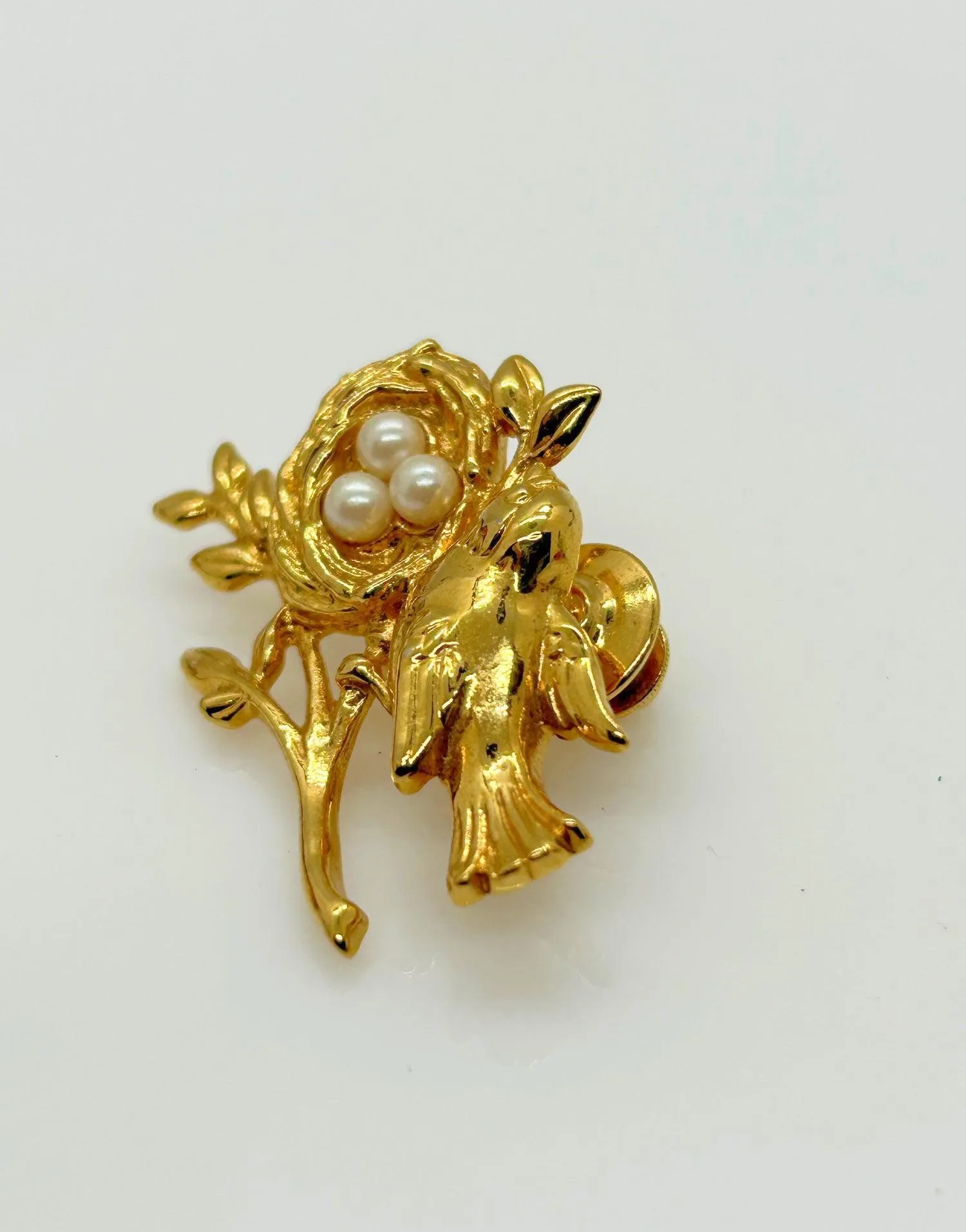 Charming Bird’s Nest with Eggs Pin