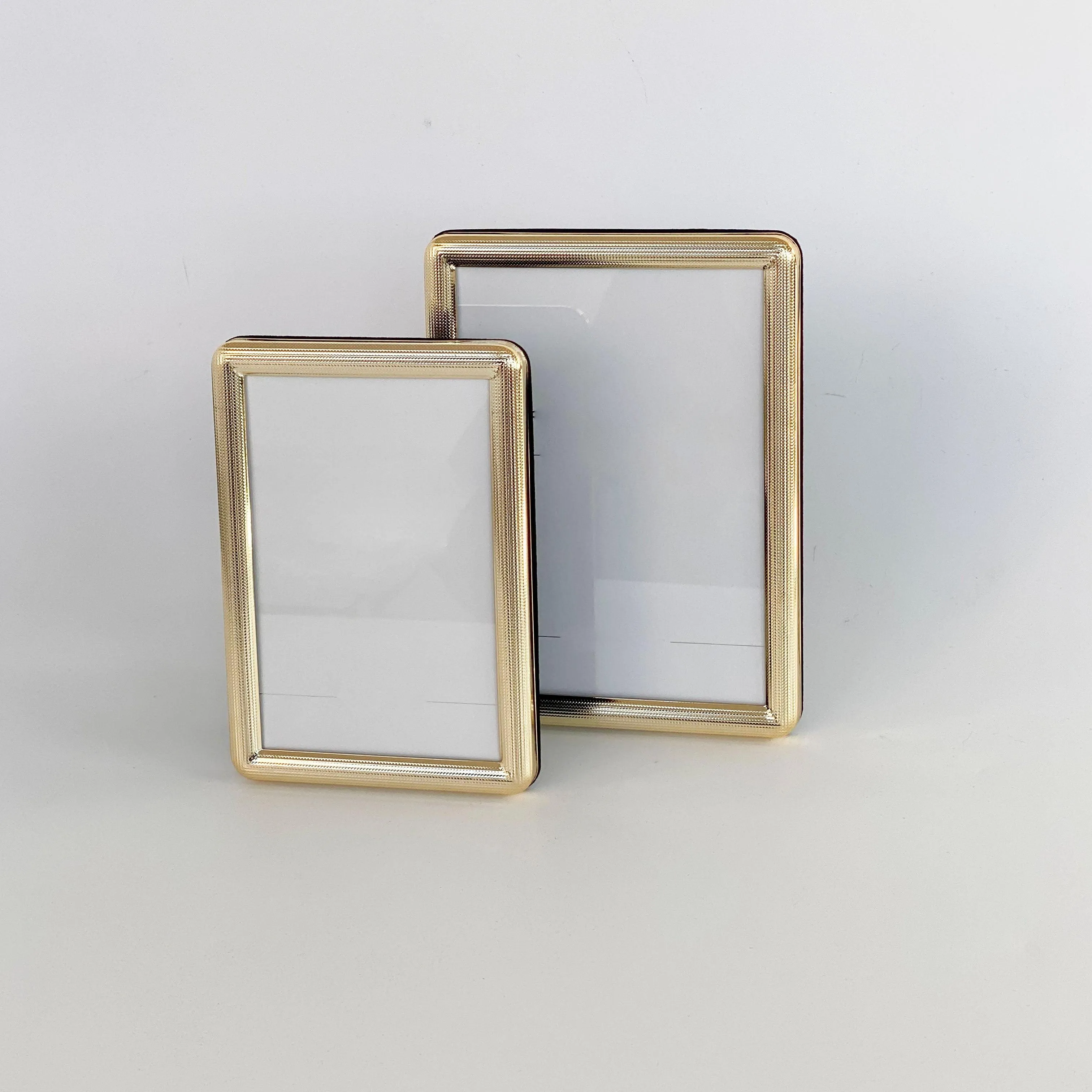 Claridges Gold Frame | 5 x 7"