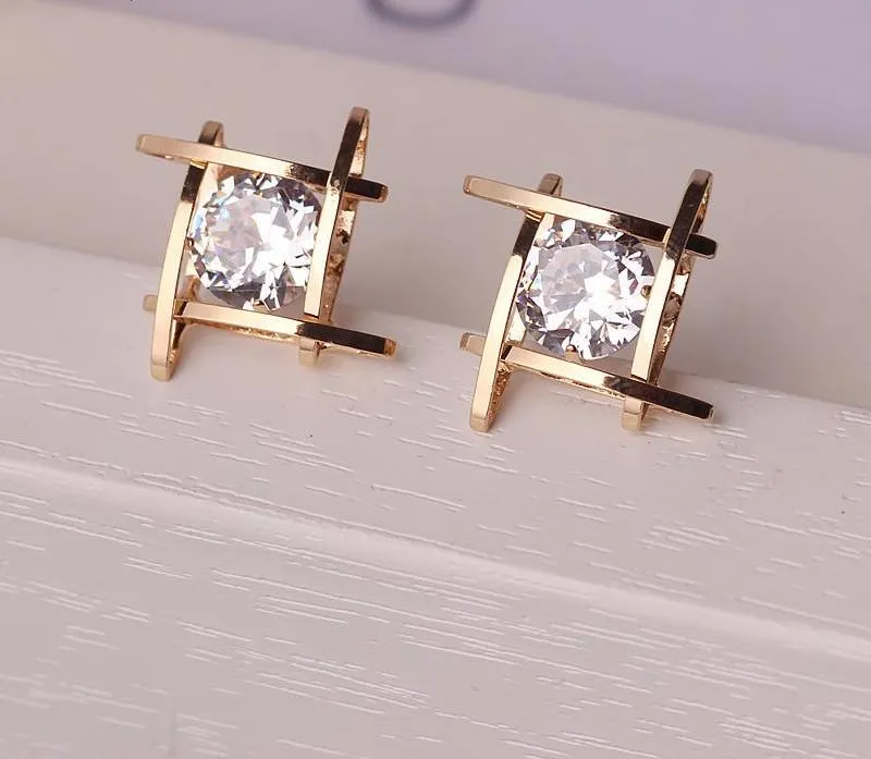 Elegant and Charming Rhinestone Earring