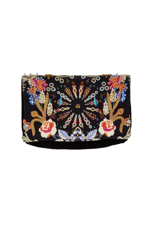 EMBELLISHED CLUTCH DANCING IN THE DARK