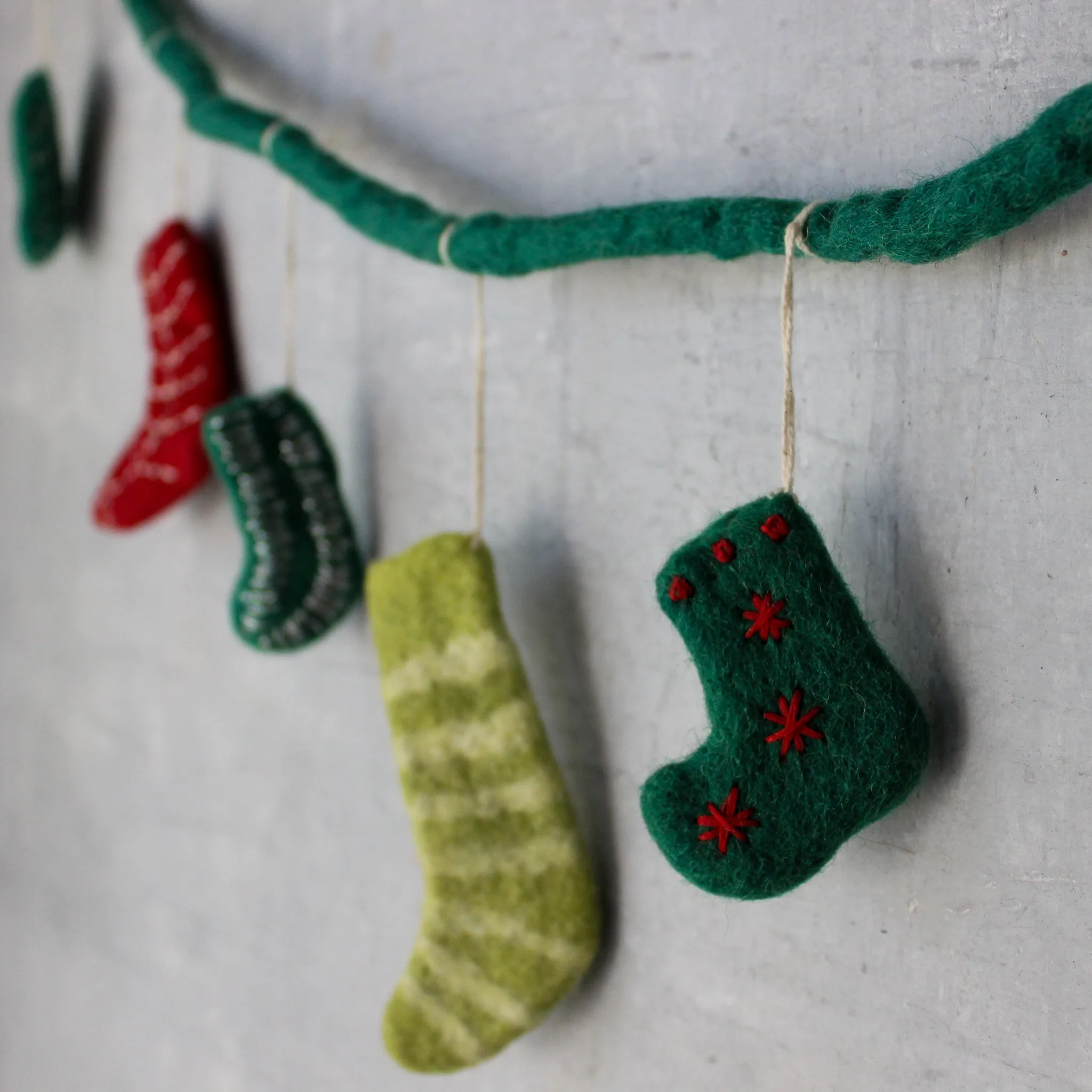 Felt Christmas Stocking Garland