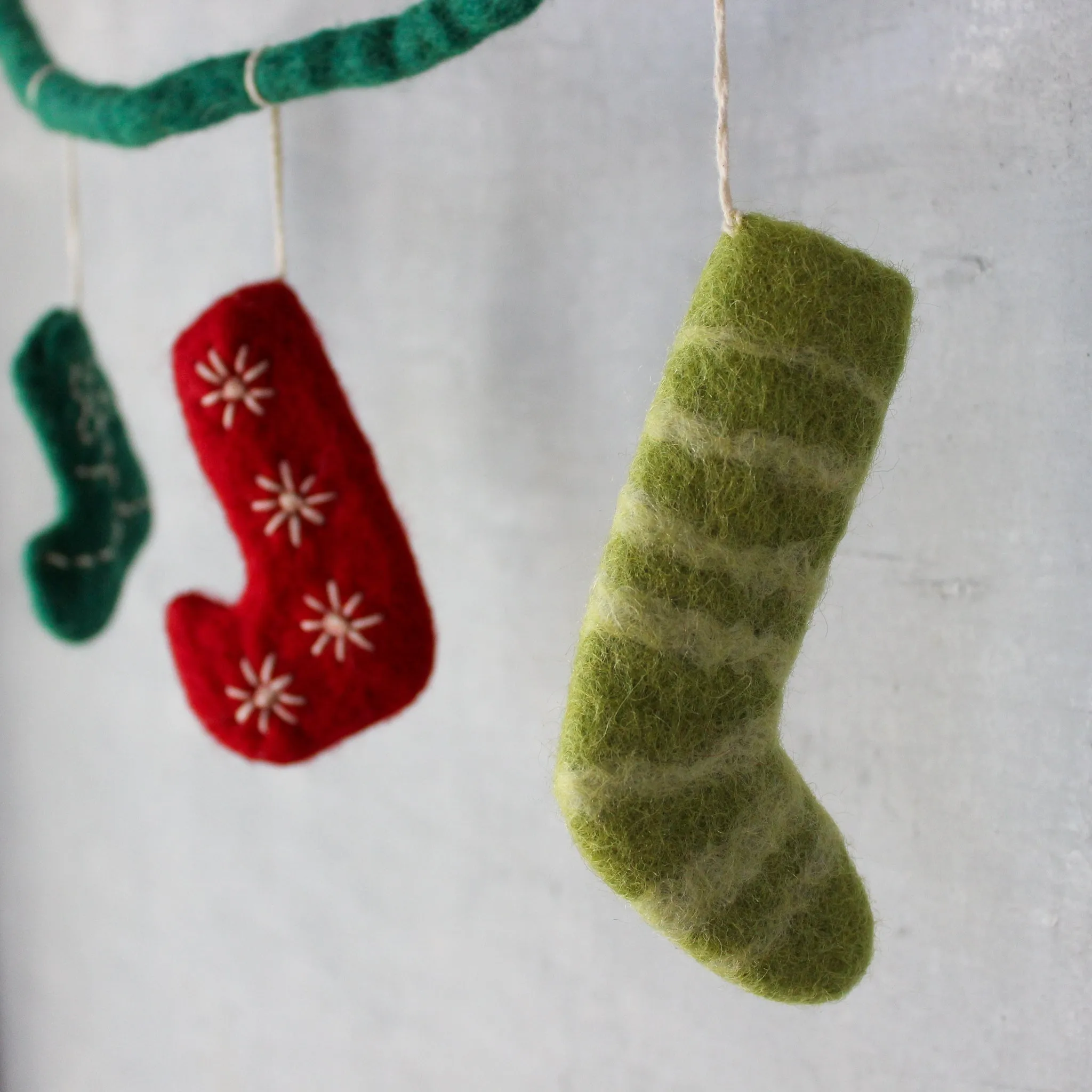 Felt Christmas Stocking Garland