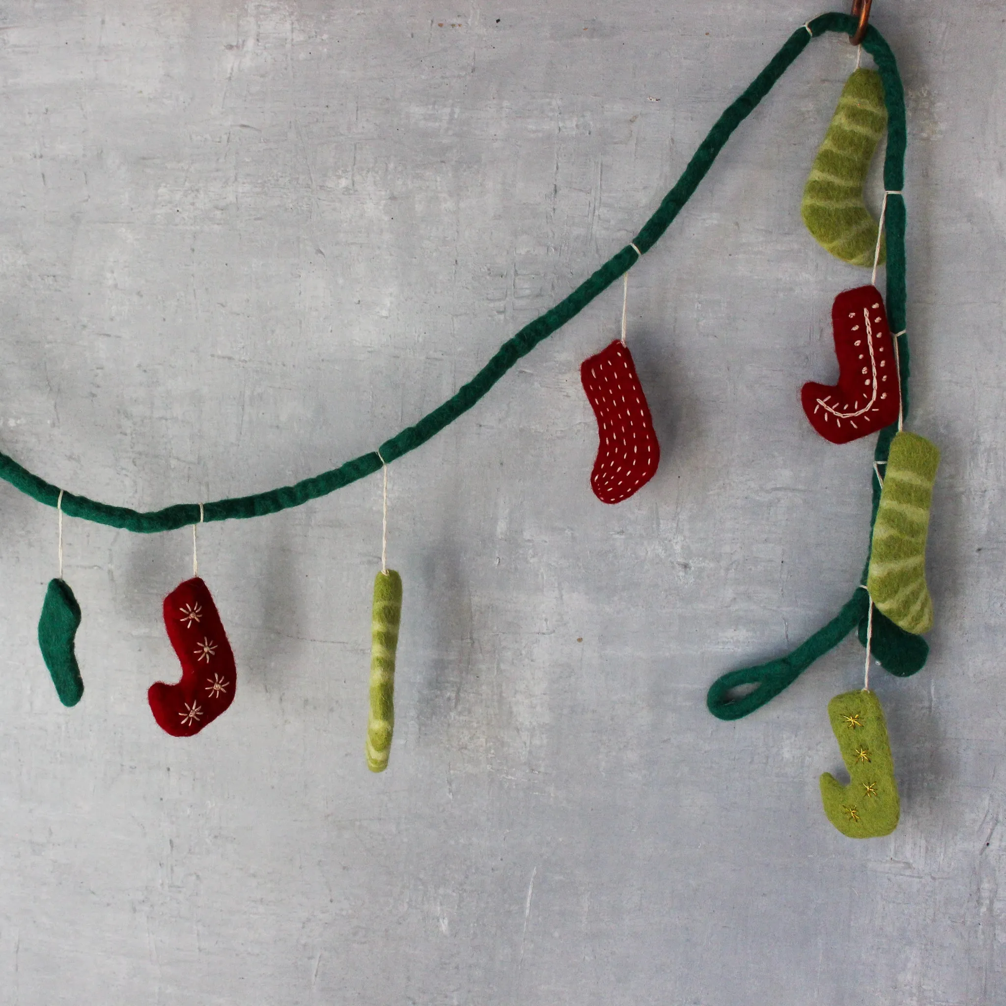 Felt Christmas Stocking Garland