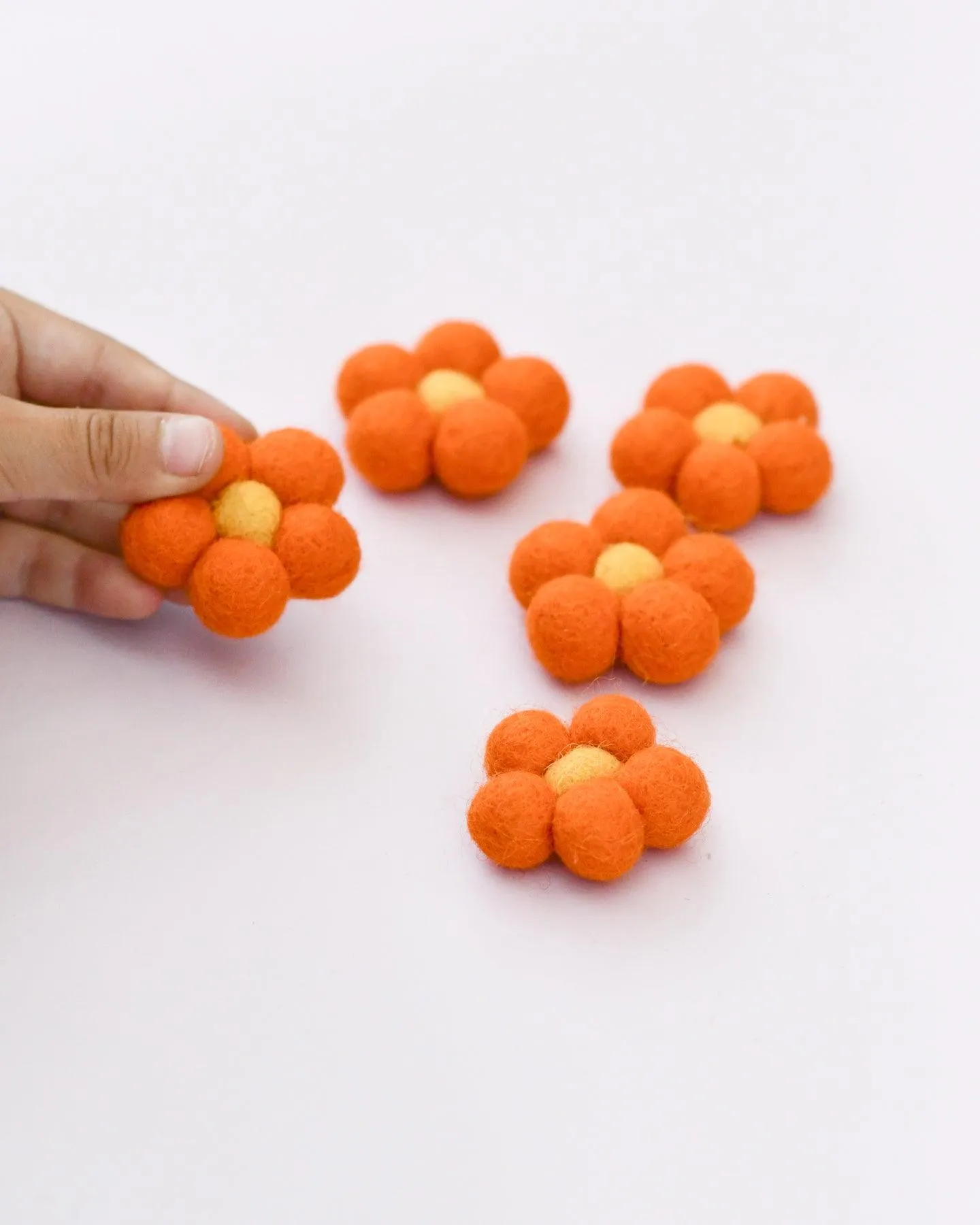 Felt Daisy Flowers (Orange Coloured) - 5 Flowers