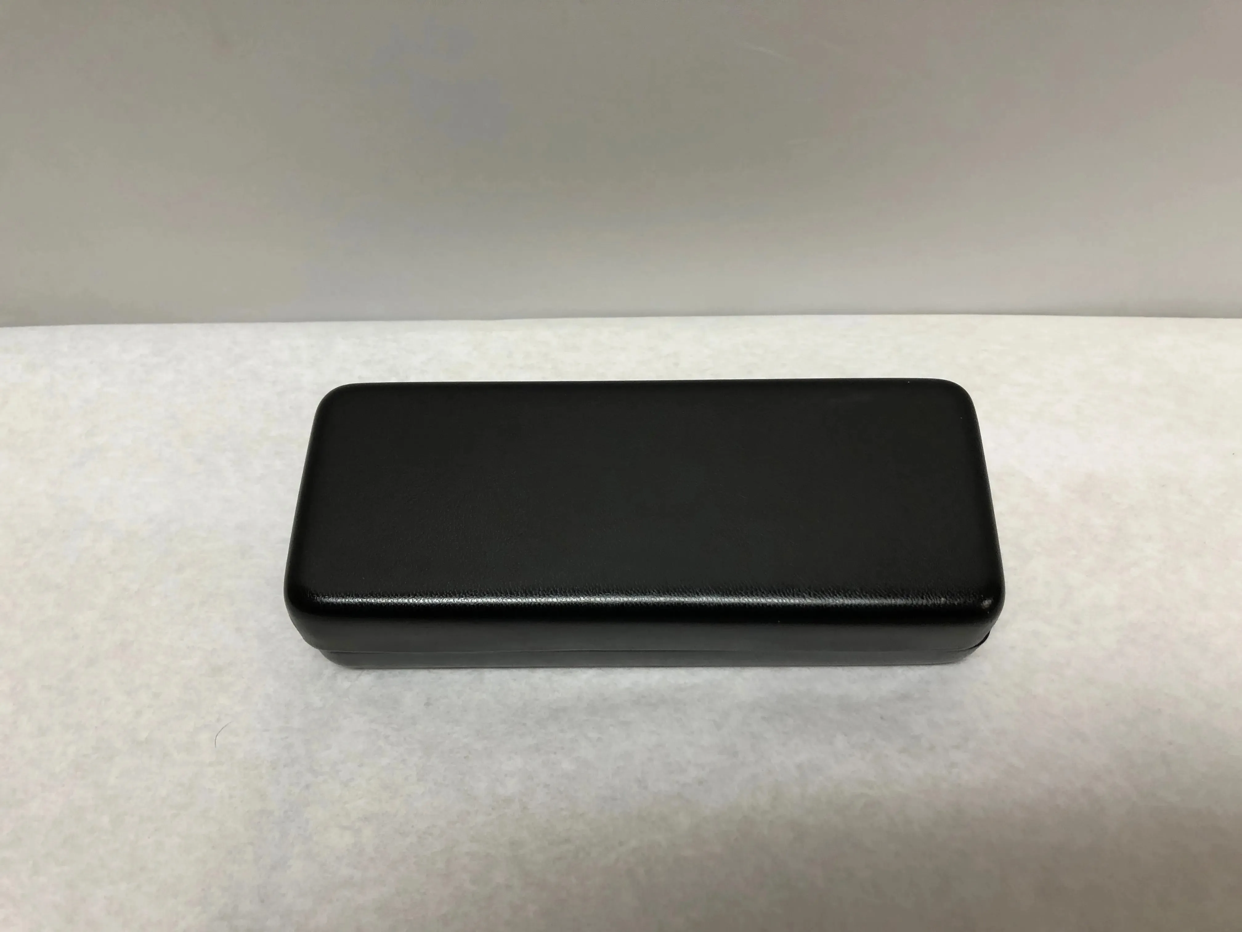 L.A.M.B. Black Optical Eyeglass Sunglass Hard Case and Storage | KMOPT-41