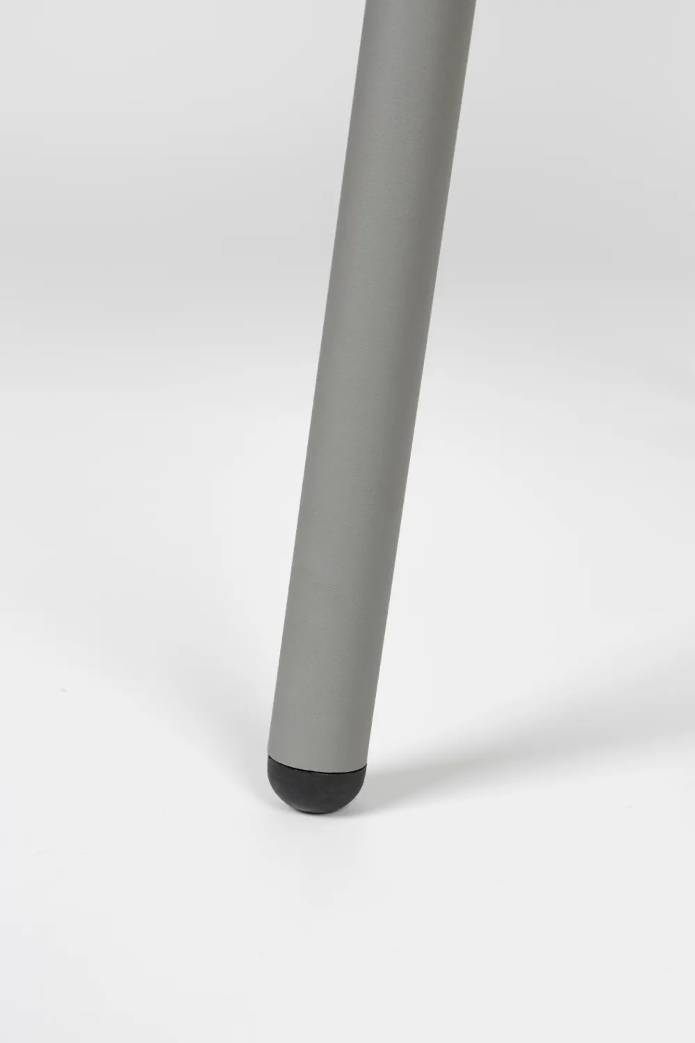 Minimalist Dining Chair (2) | Zuiver Clip