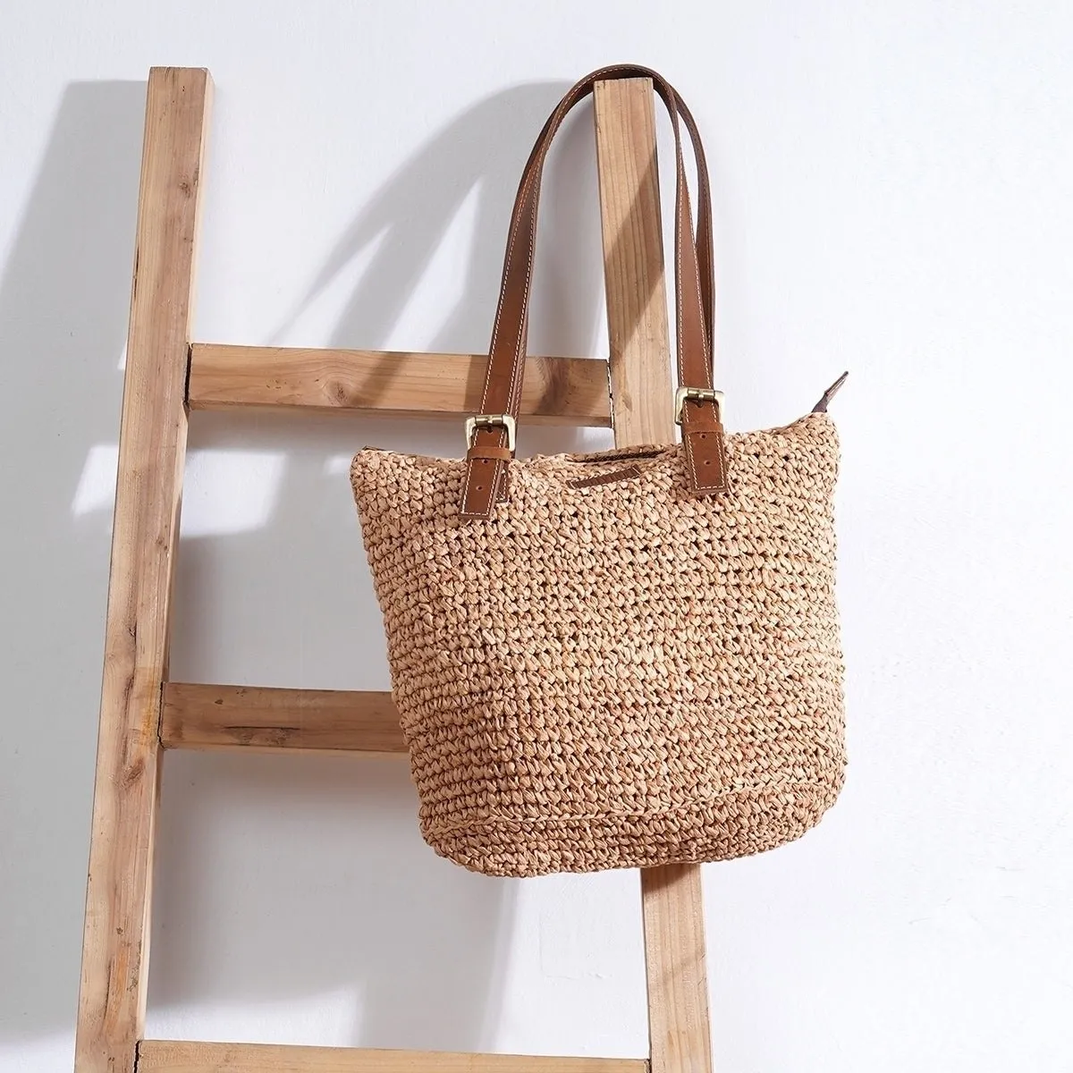 Natural colour Rafia Tote bag with real tan leather handle