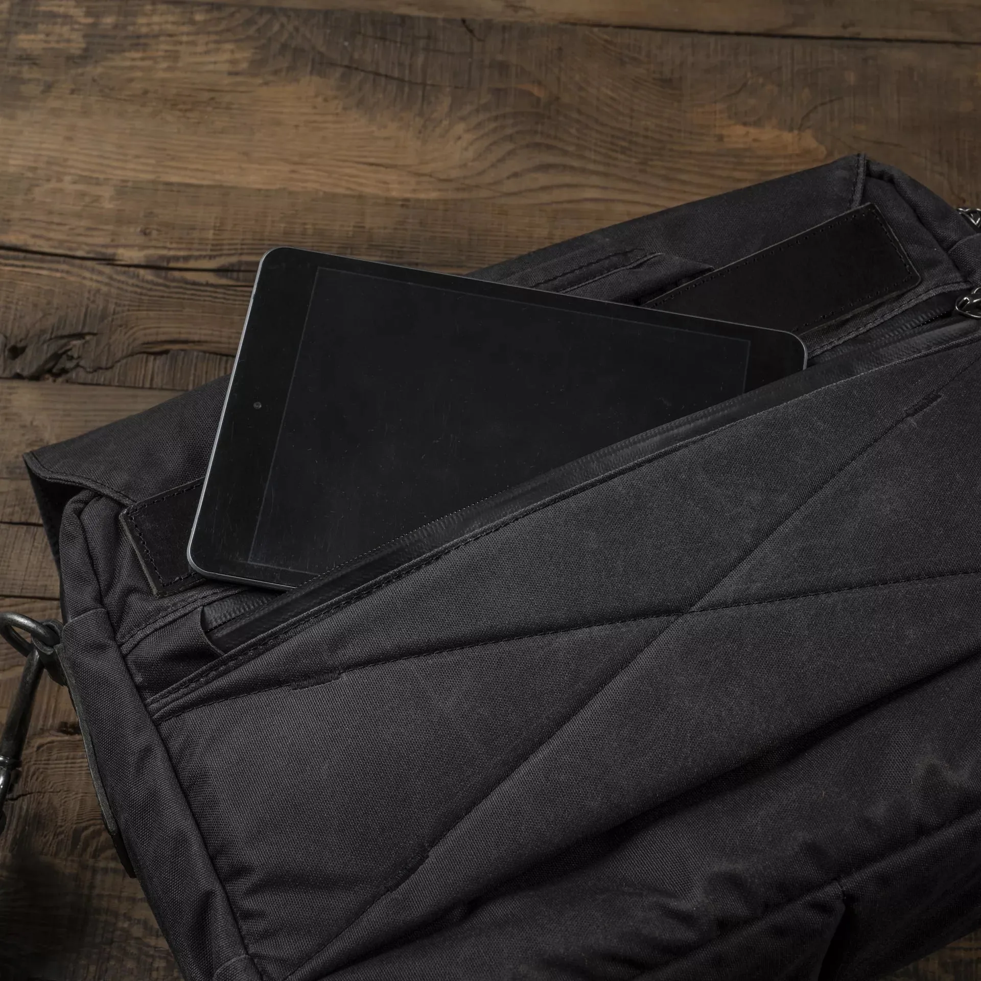 New City Explorer Scout Daily/ Camera Bag | 9L