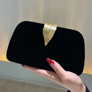 Pearl Chain Evening Clutch