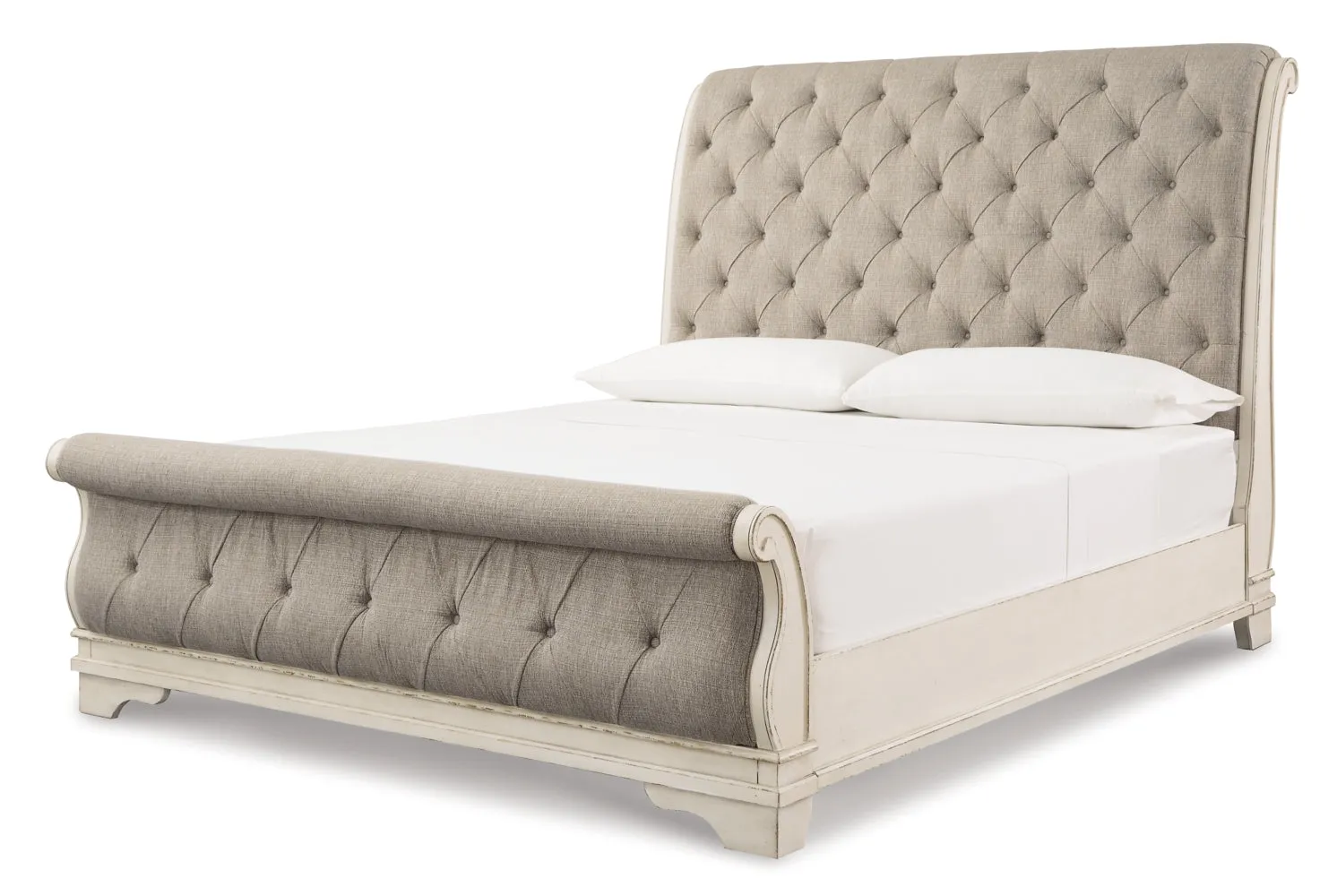 Realyn King Sleigh Bed with Mirrored Dresser