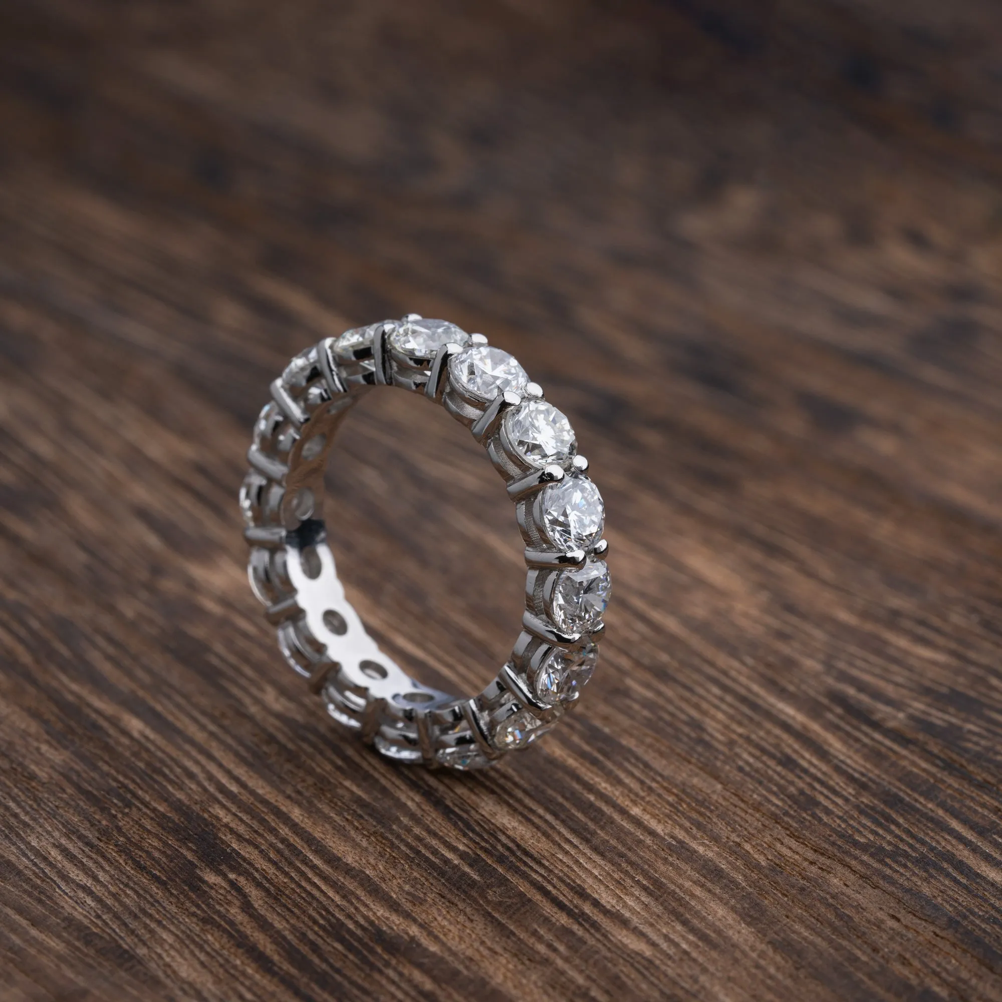Round Brilliant Diamond Platinum Eternity Band