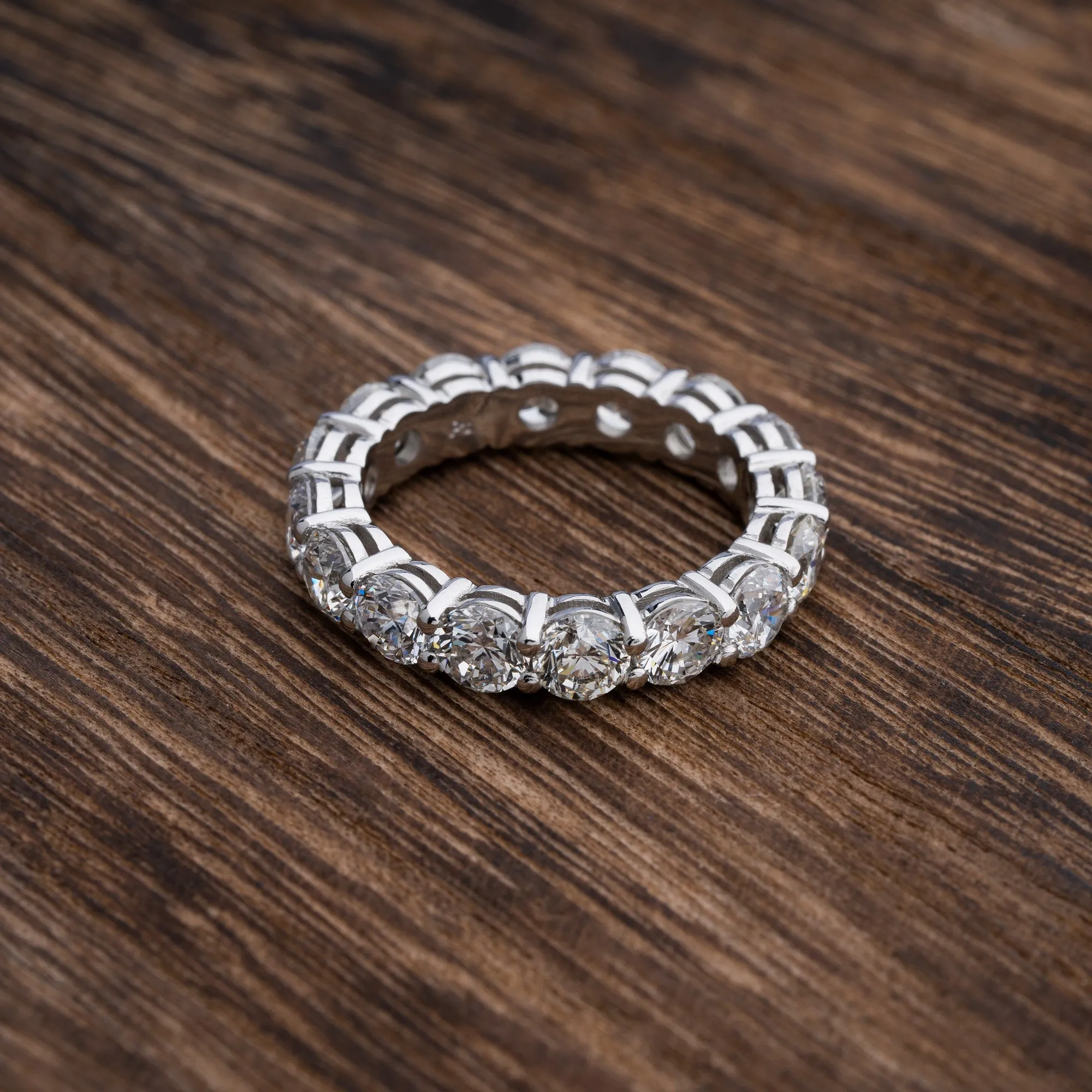 Round Brilliant Diamond Platinum Eternity Band