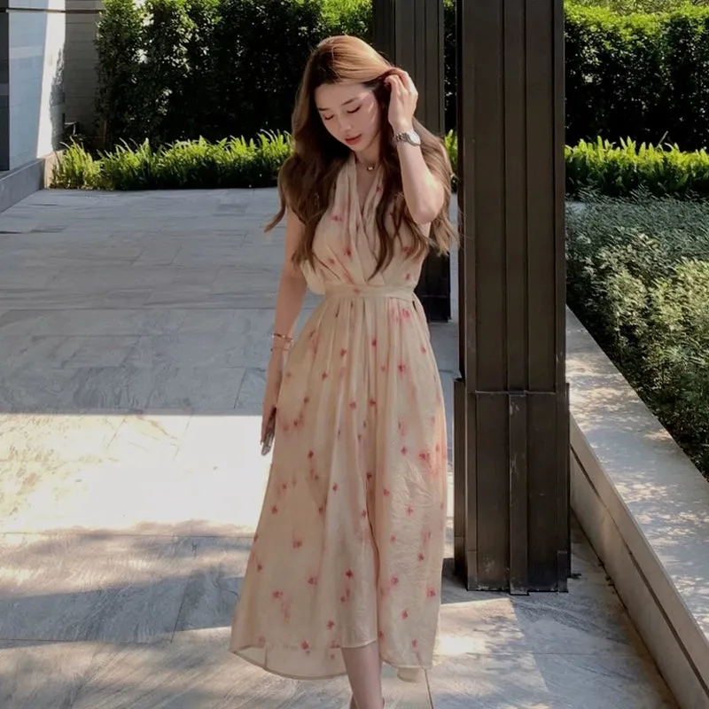 Sleeveless V-Neck Halter Summer Dress