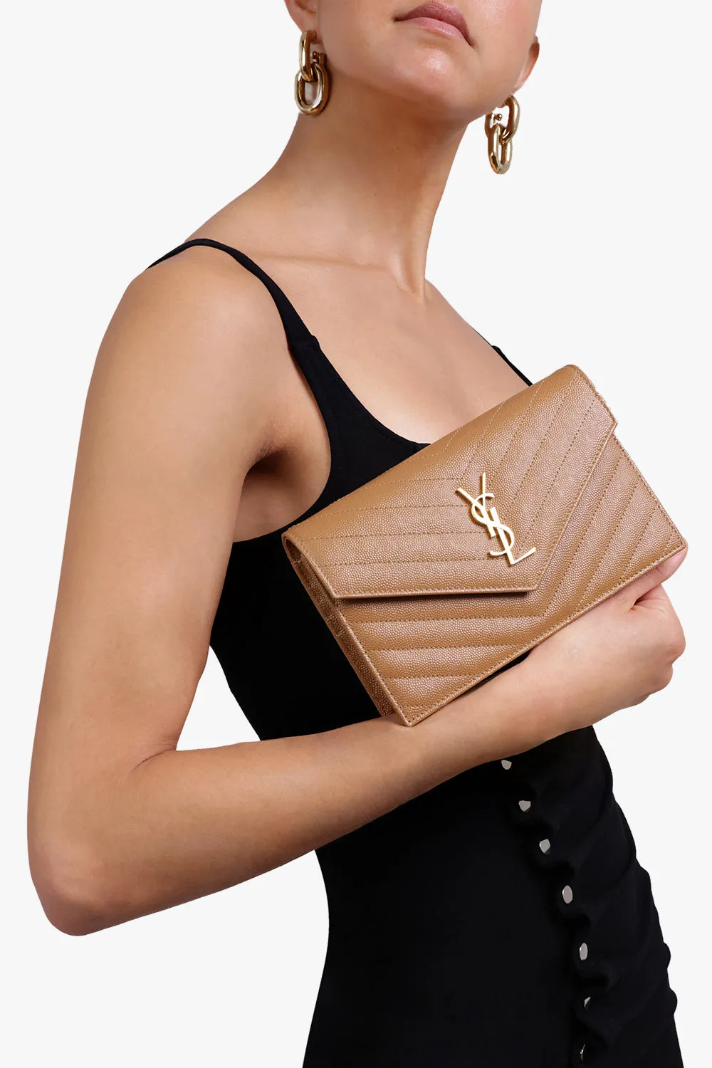 SMALL MONOGRAMME QUILTED CHAIN WALLET | NATURAL DARK/GOLD
