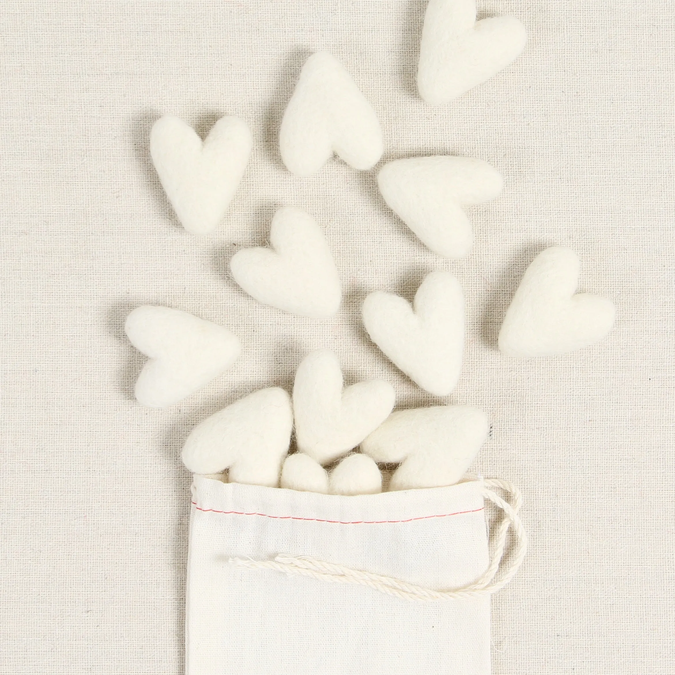 Sweethearts, Linen White