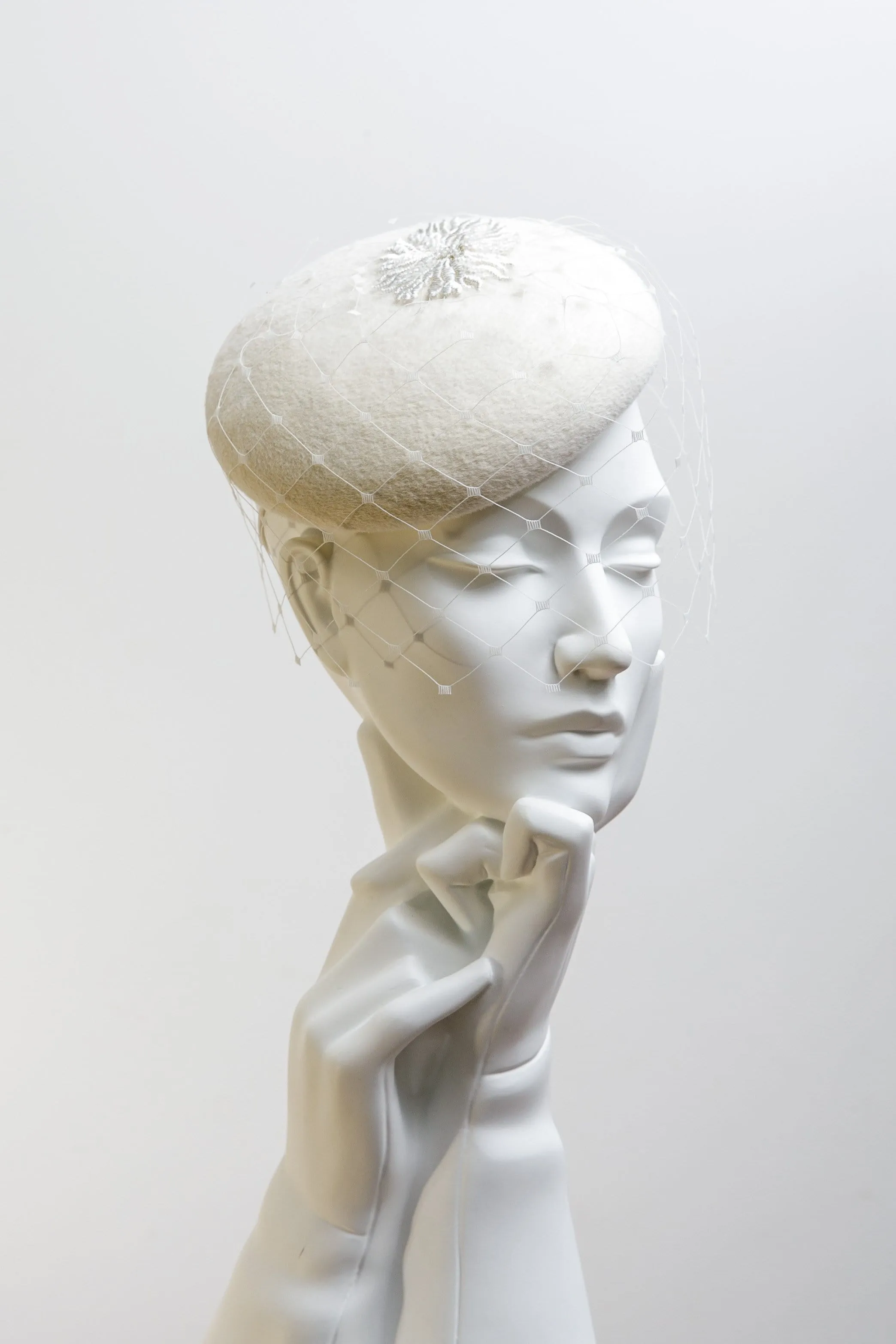 Wedding Veil Hat - Pria