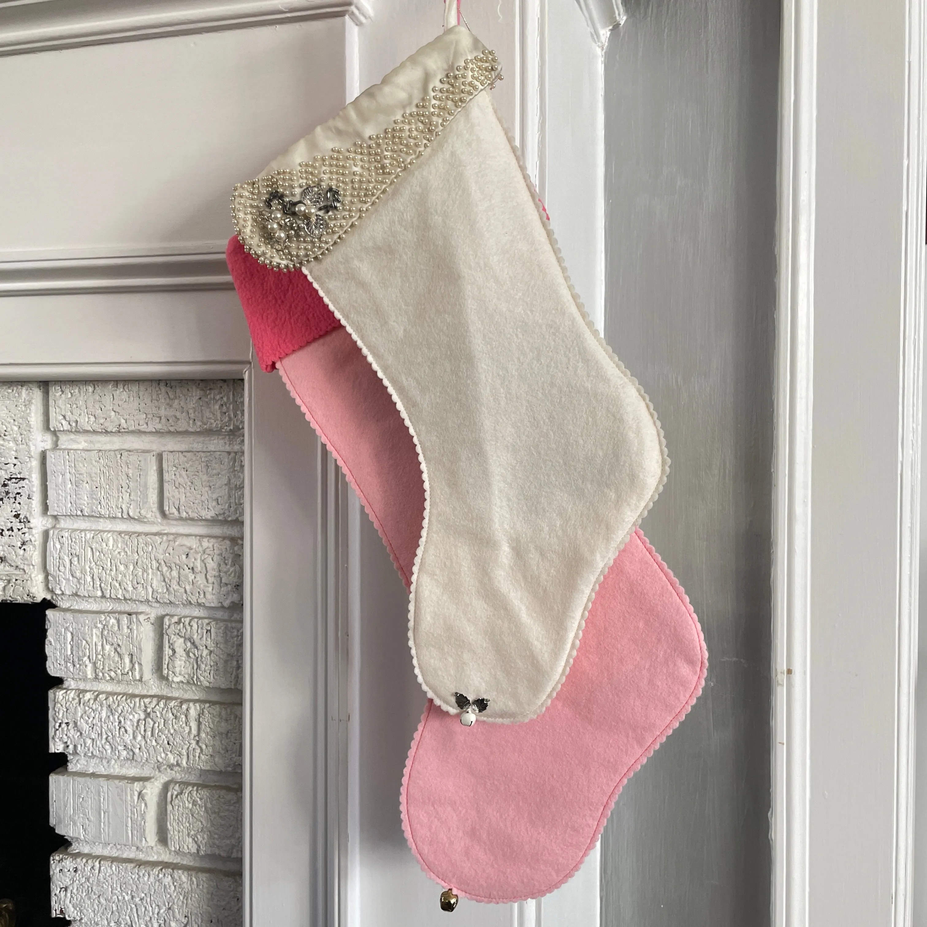 White Fancy Vintage Collar Stocking