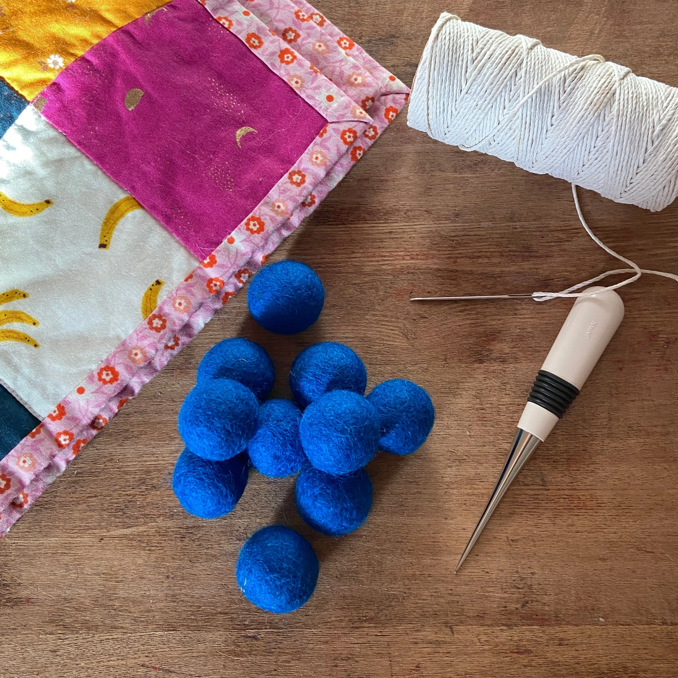 Wool Felt Balls - #67 Peacock - Ten 1" Balls, 2.2cm